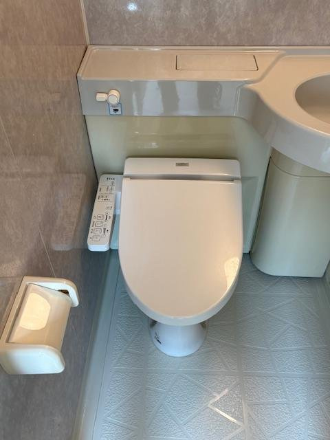 新宿区大久保２丁目の賃貸マンションのトイレ