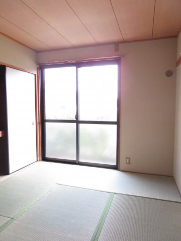 クレール津福Ⅰ【10,000円キャッシュバック対象物件】の和室|和室があると、家にあたたかい雰囲気が生まれます