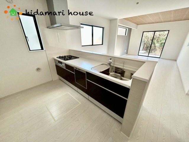 伊奈町本町2丁目20期　新築戸建　エルデ02のキッチン