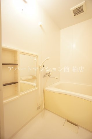 クレステージ柏の浴室