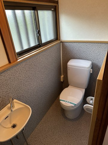 宮野下　戸建て3戸のトイレ