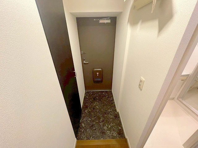 スプルース・ネストの玄関