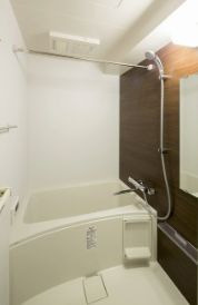 LIBTH吉塚の浴室