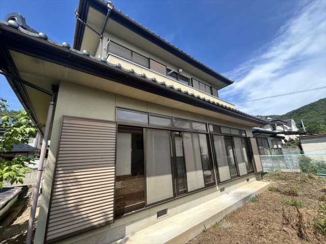 甲府市岩窪町中古戸建住宅の外観
