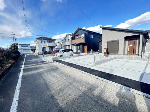 新築　高崎市八千代町一丁目　Blooming　Garden　2号棟の前面道路含む現地写真|現地写真　南西側接道幅員約4.1ｍ　
