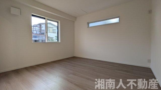 藤沢市辻堂元町５丁目８－１８新築戸建ての洋室|使い勝手のいい洋室です