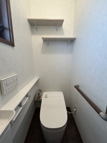 土居町津根　中古戸建のトイレ