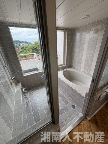 コスモミロス逗子M棟の浴室