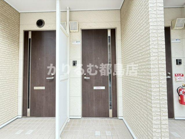 福寿ハイツのエントランス