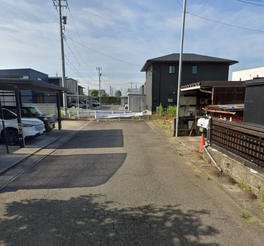鯖江市糺町　土地の前面道路含む現地写真