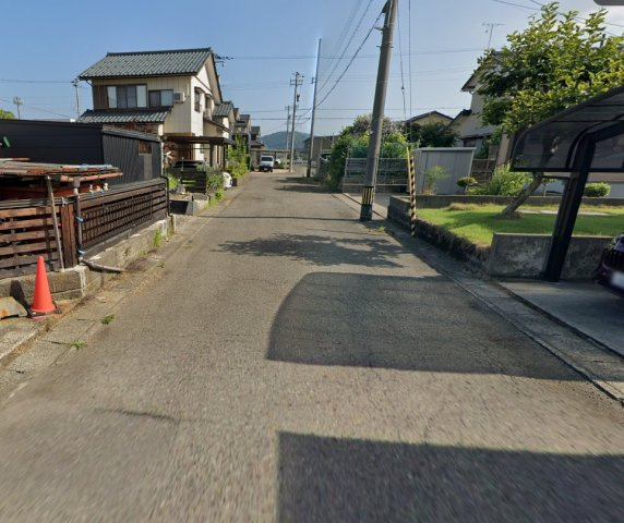 鯖江市糺町　土地の前面道路含む現地写真