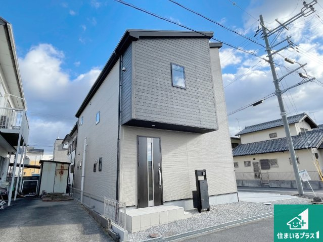 東近江市東沖野　第1期　新築一戸建てのトイレ|シンプルなトイレは落ち着く空間！お手入れも簡単です！