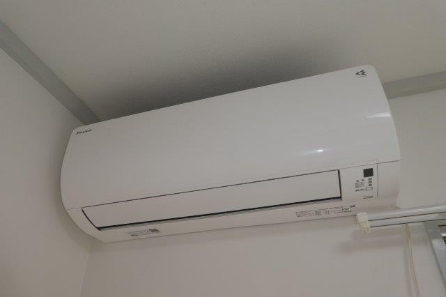 グリーンヒルズＡの設備|４．５帖洋室エアコン
