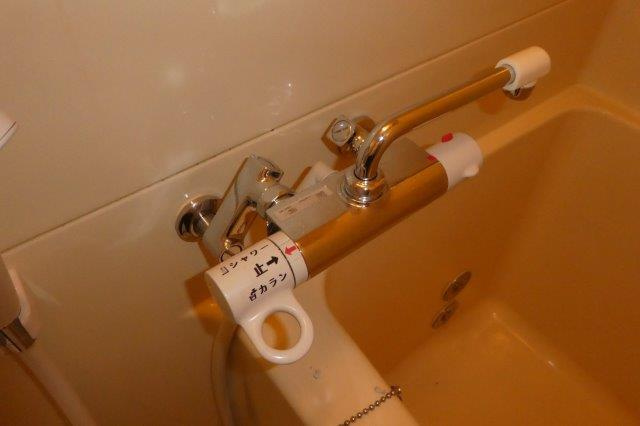 グリーンヒルズＡの浴室|サーモスタッド付き水栓