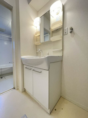 【洗面所】 | グランドパルク A棟 ** | 【グランドパルク A棟】
