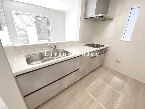 【玄関】 | 【仲介手数料０円】伊勢原市高森台1丁目第1期　新築一戸建て　2号棟　全2棟 | 伊勢原市高森台1丁目　新築一戸建て　全2棟