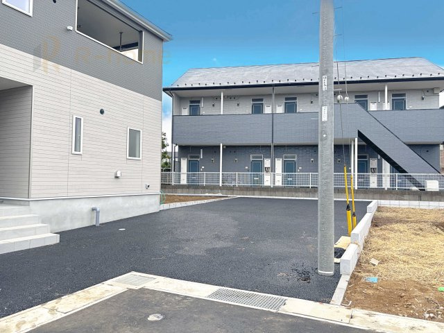 土浦市荒川沖西第4　新築戸建て　3号棟の駐車場|カースペースは2台お停めいただけます♪