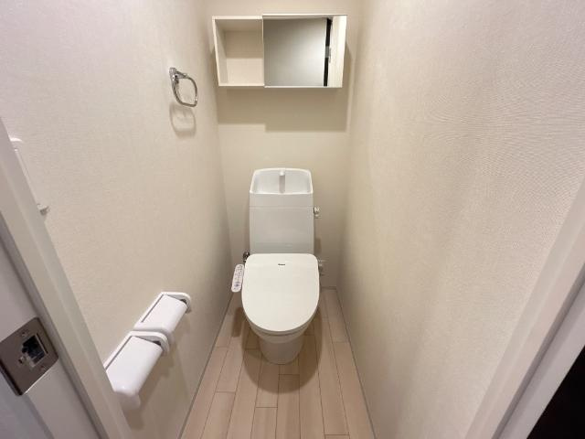 ピーニャ市川のトイレ|シャワー付トイレ