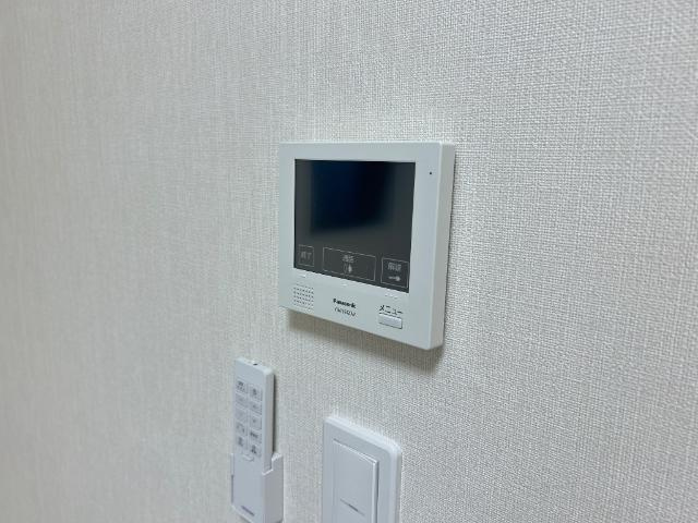 ピーニャ市川のセキュリティ|カメラ付インターホン