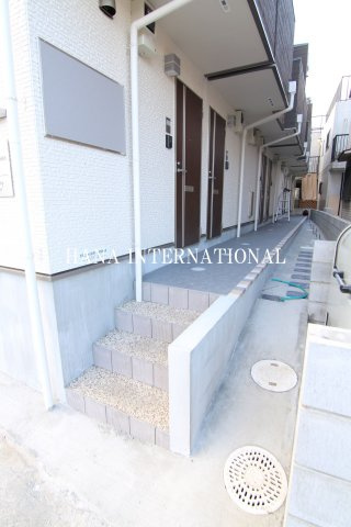 ハーモニーテラス湊新田のエントランス