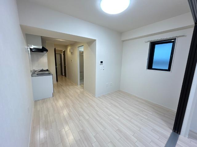 ピーニャ市川の居間・リビング|LDK