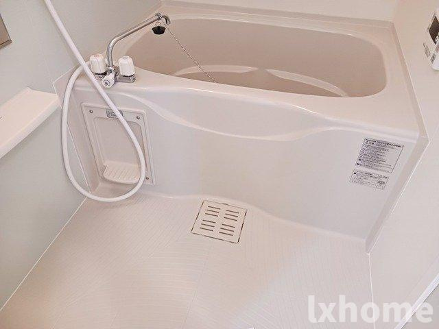 プレジェーネ　一津屋の浴室