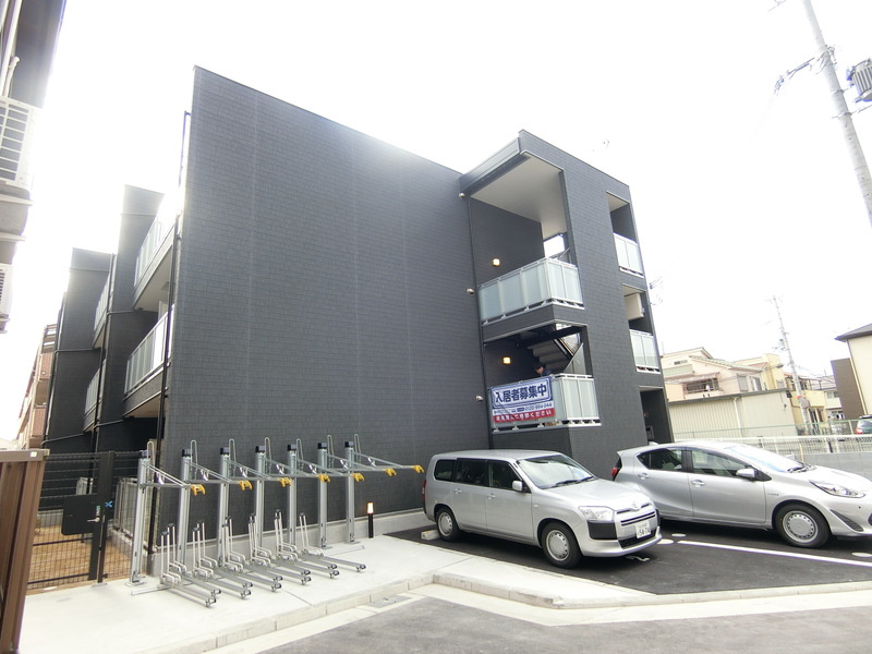 リブリ・摂津庄屋の外観
