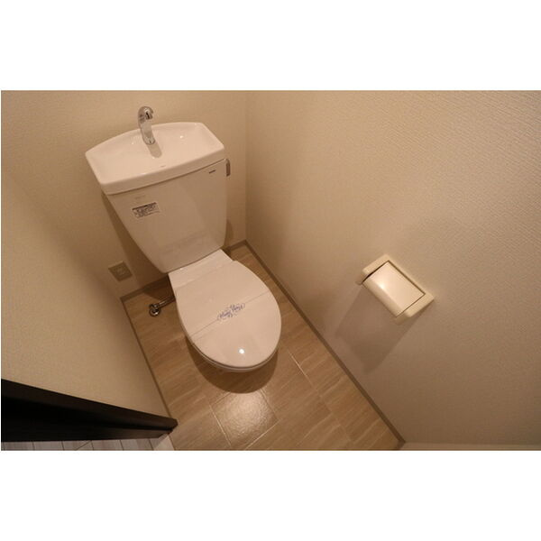 アンプルールフェールグリシーヌのトイレ|コンパクトで使いやすいトイレです