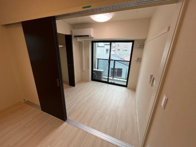 ピーニャ市川の居間・リビング|洋室