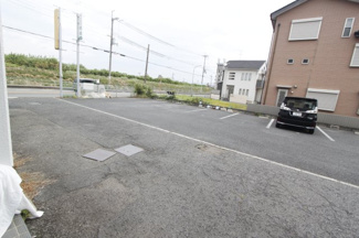 【駐車場】