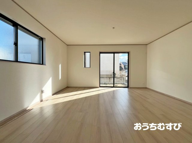 名東区香流8期(全3棟)の居間・リビング