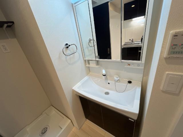 ピーニャ市川の洗面所|洗髪洗面化粧台