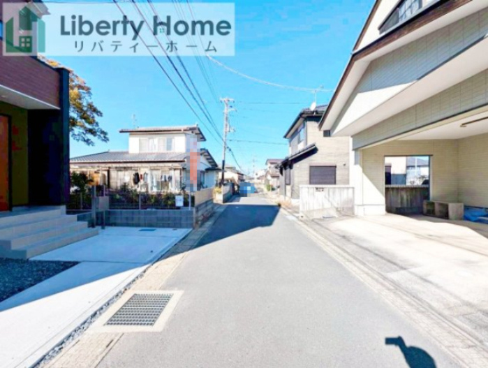 水戸市姫子4期　新築戸建の前面道路含む現地写真