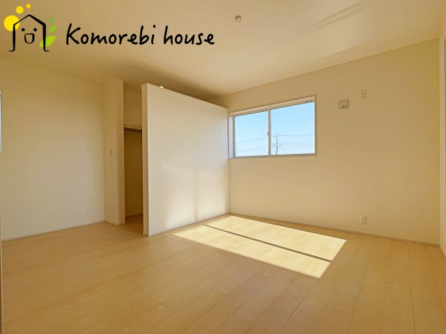 鴻巣市屈巣　第4　新築一戸建て　リーブルガーデン　03の寝室|10/30　撮影済み