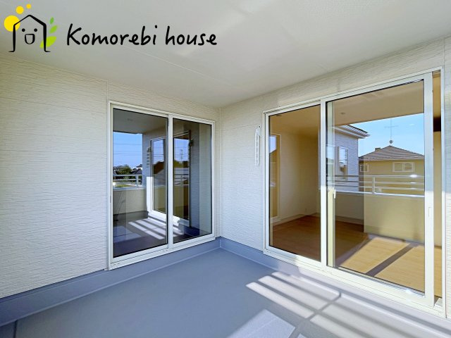 鴻巣市屈巣　第4　新築一戸建て　リーブルガーデン　03のバルコニー|10/30　撮影済み