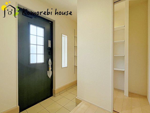 鴻巣市屈巣　第4　新築一戸建て　リーブルガーデン　03の玄関|10/30　撮影済み