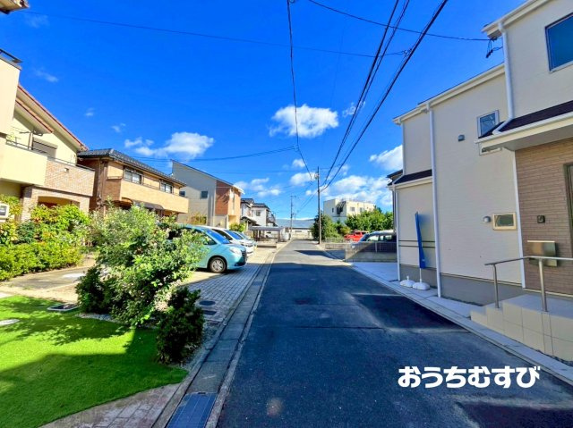 尾張旭市北山町2期(全1棟）の前面道路含む現地写真