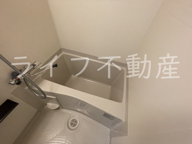 アドバンス大阪リーヴァの浴室|お風呂です