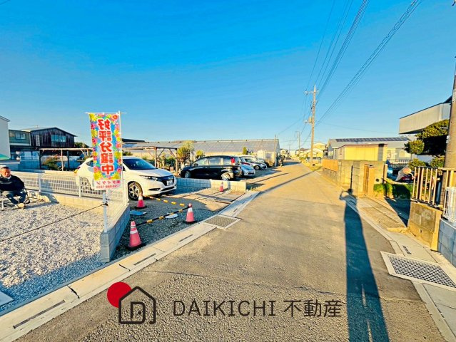 【前面道路含む現地写真】 | 鴻巣市屈巣第4　Livele Garden.S　新築戸建　全8棟　3号棟