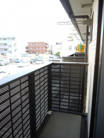 ラルーチェ江戸橋のバルコニー