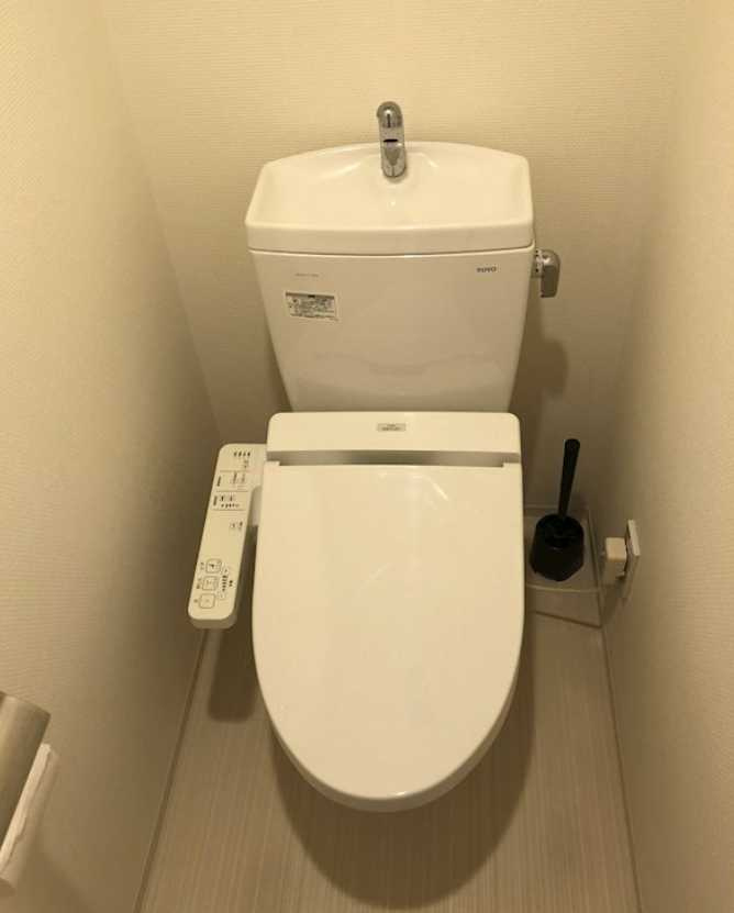 ディアレイシャス池尻大橋　ネット無料　家具付き　家電付きのトイレ