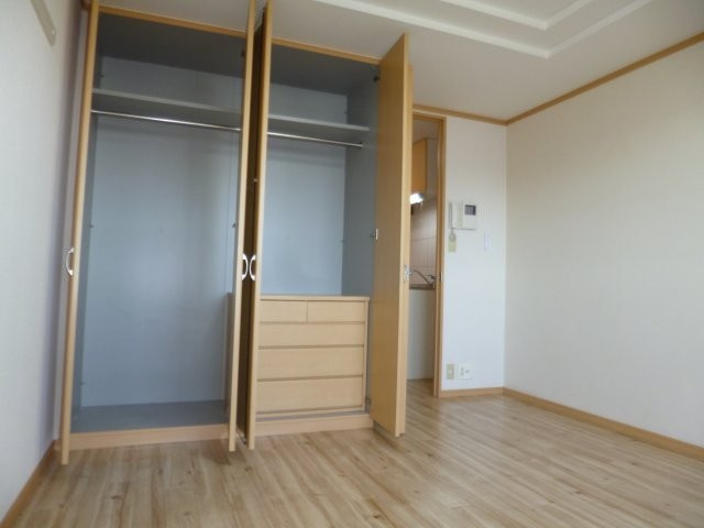 ロマンシェの洋室