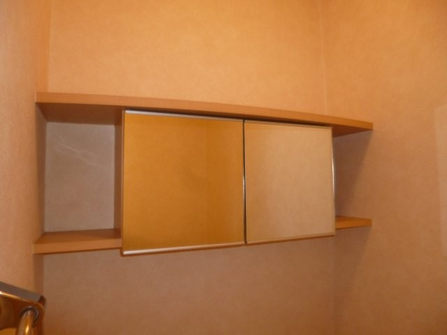 ロマンシェのトイレ|トイレ棚