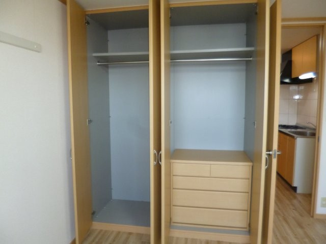 ロマンシェの収納|クローゼット