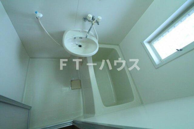 メゾン実籾の浴室