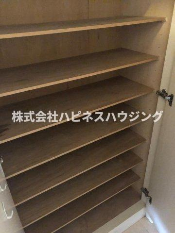 ホビアル・フェンテの玄関