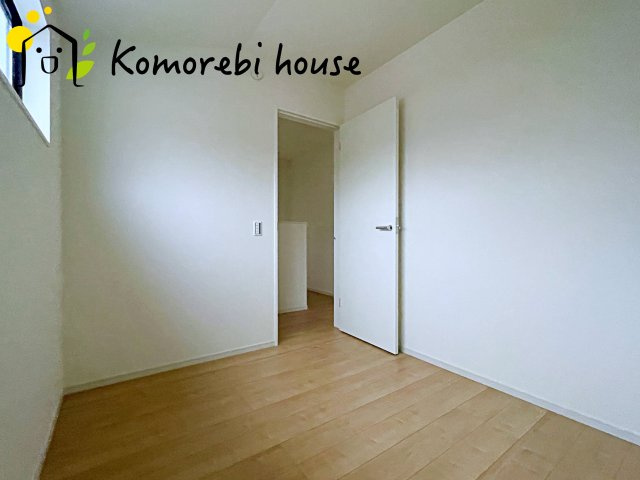 KIS上尾市上　10期　新築一戸建て　ケイアイグレース　01の子供部屋|シンプル設計でレイアウトも変えやすく、用途に合わせて長く使える利便性の高い一室です。