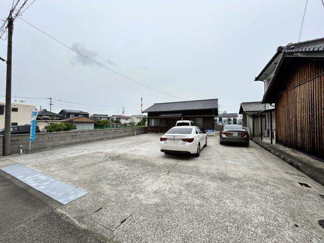 川之江町　中古戸建の駐車場