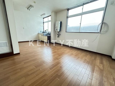 【内装】 | 福山ビル | 明るい色調の室内です