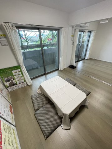 サンテラス・TUTOMIのロビー|落ち着いたロビーです